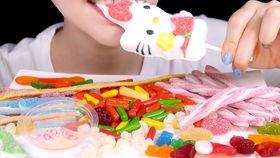 吃货小伟吃冰瓜,夏日消暑新体验