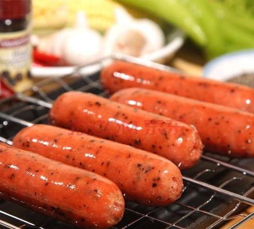 呆瓜吃烤肠,呆瓜的烤肠美食之旅