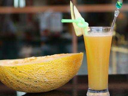 哈密瓜榨汁怎么吃,清爽夏日饮品与美食搭配指南