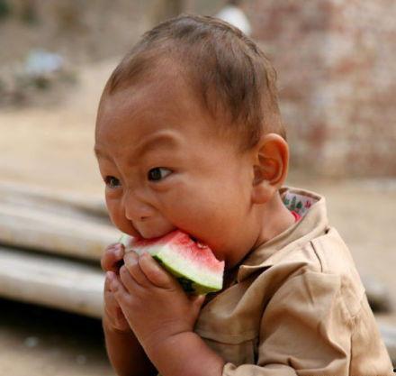 孩孩吃瓜,揭秘娱乐圈那些不为人知的幕后故事