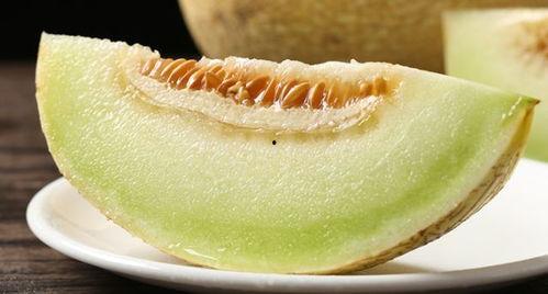 吃冰脆蜜瓜,冰脆蜜瓜的清爽滋味