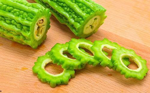 凉瓜过夜怎么吃,美味不浪费，营养更丰富